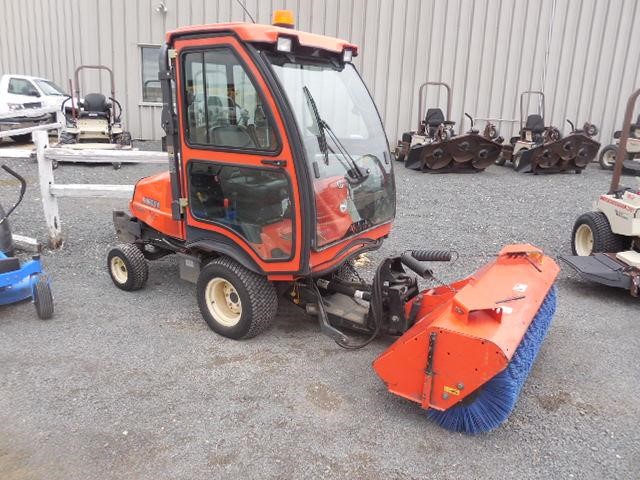 KUBOTA F2680, filtry silnika i hydrauliczne